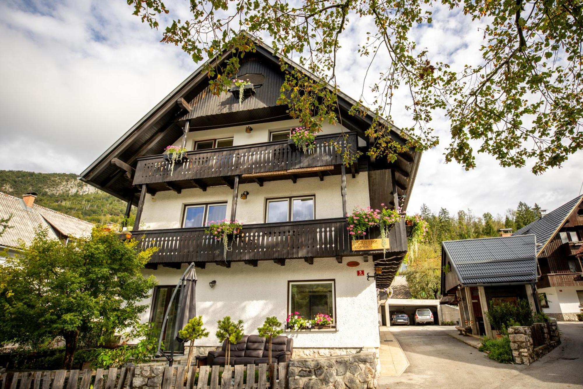 Apartma Kosnik Perunika Бохинь Экстерьер фото